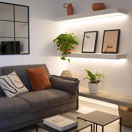 The V * Puerto del Carmen (Lanzarote)